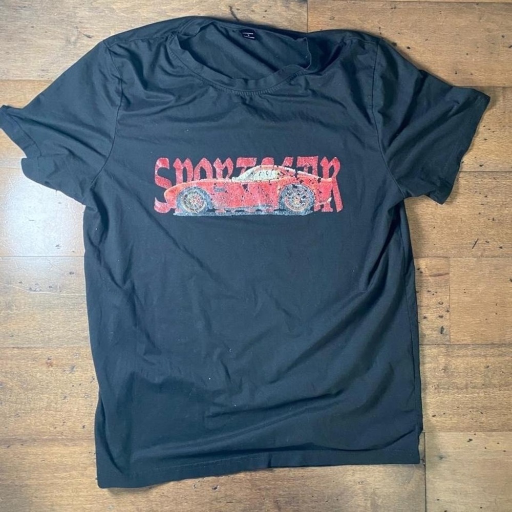 Black and red GTR graphic tee Size